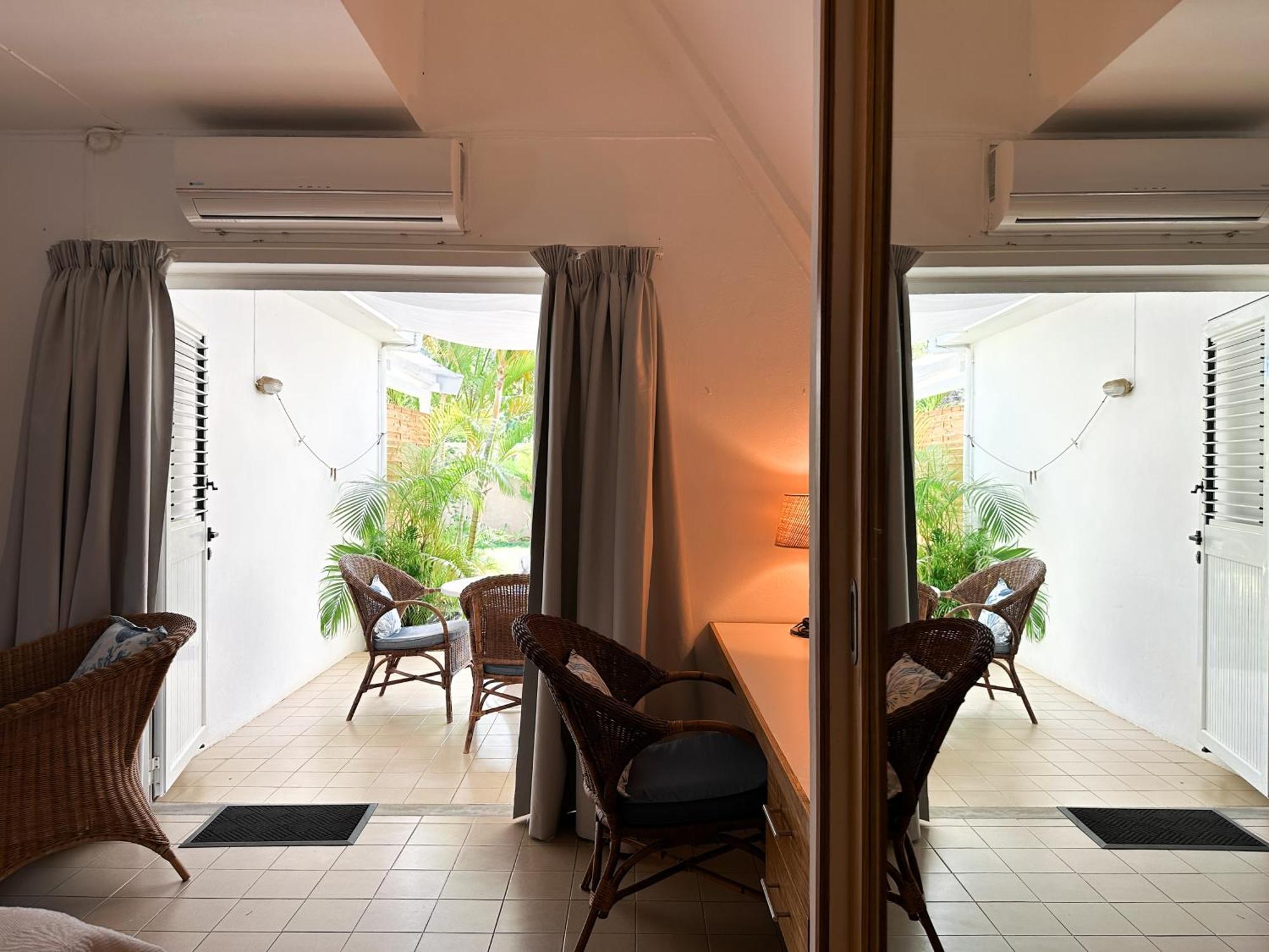 Blue Bird Bed & Breakfast Pereybere Beach